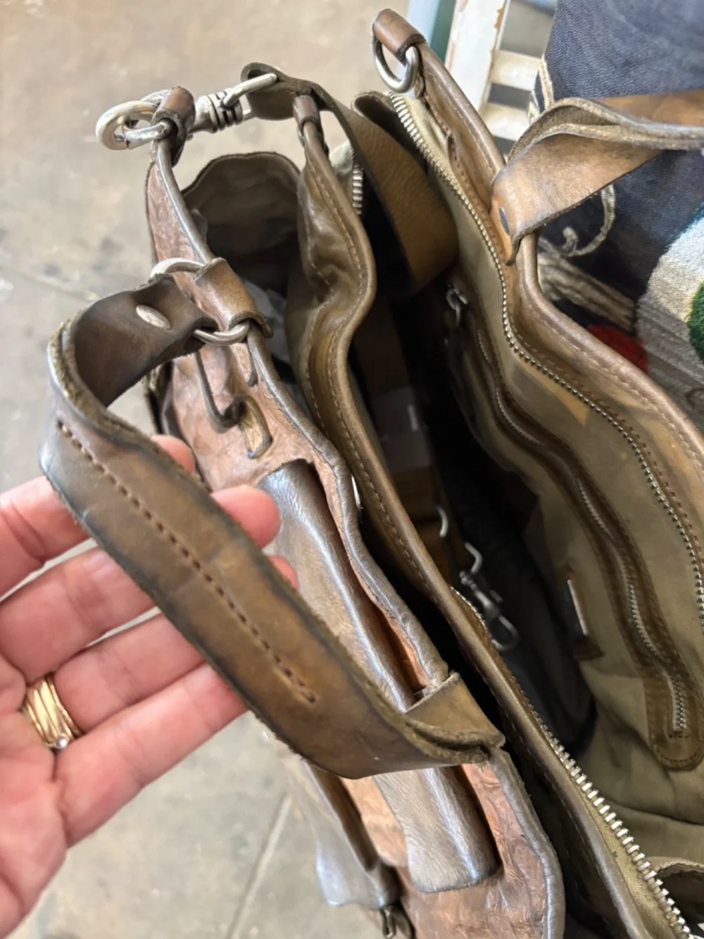 Campomaggi Tokyo Embossed Leather Shopping Tote in Verde Militare